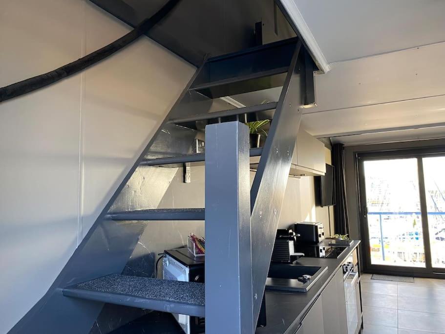 Seascape - Floating Home At Brighton Marina With Free Parking Extérieur photo